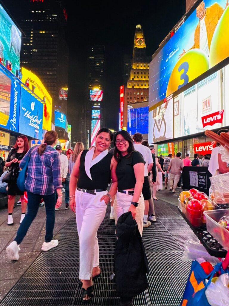 Solo Female Trip - Time square