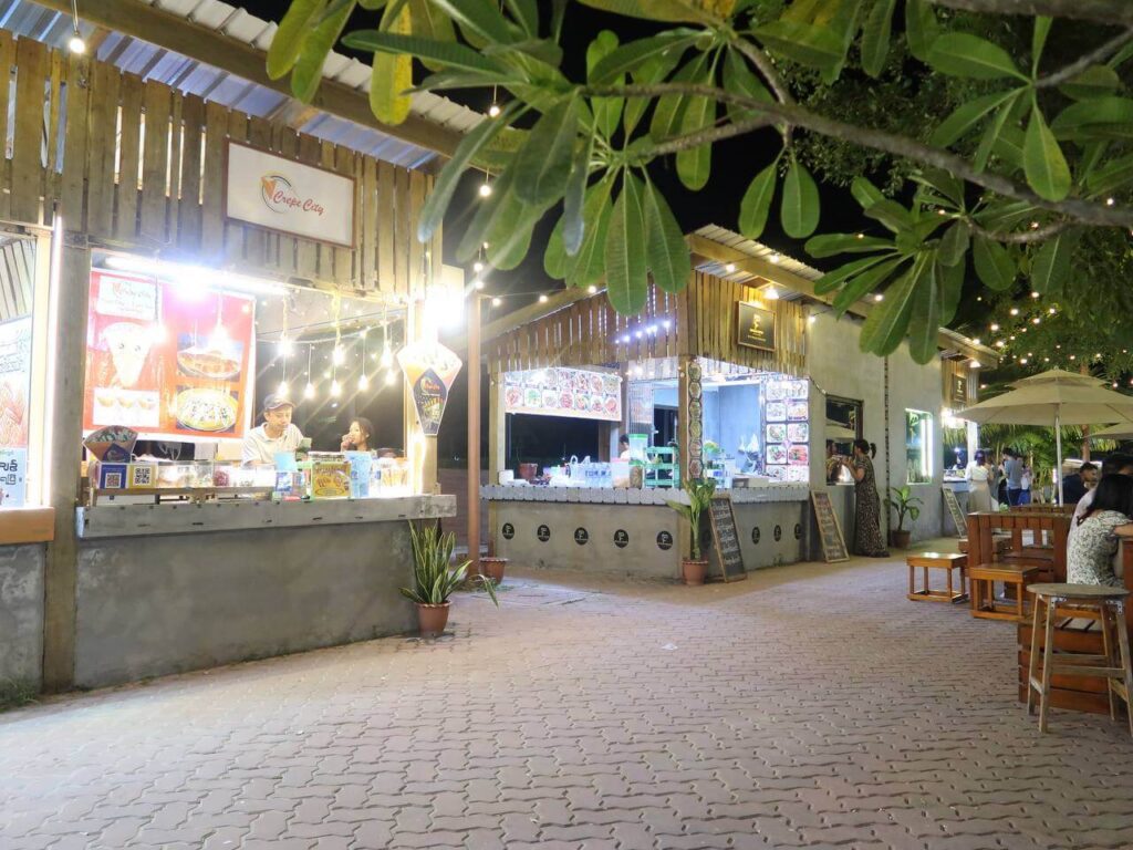 ငွေဆောင်ကမ်းခြေ -  Night Market 