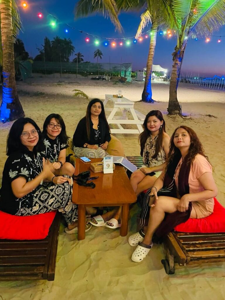 Ngwe Saung Beach Bar with friends