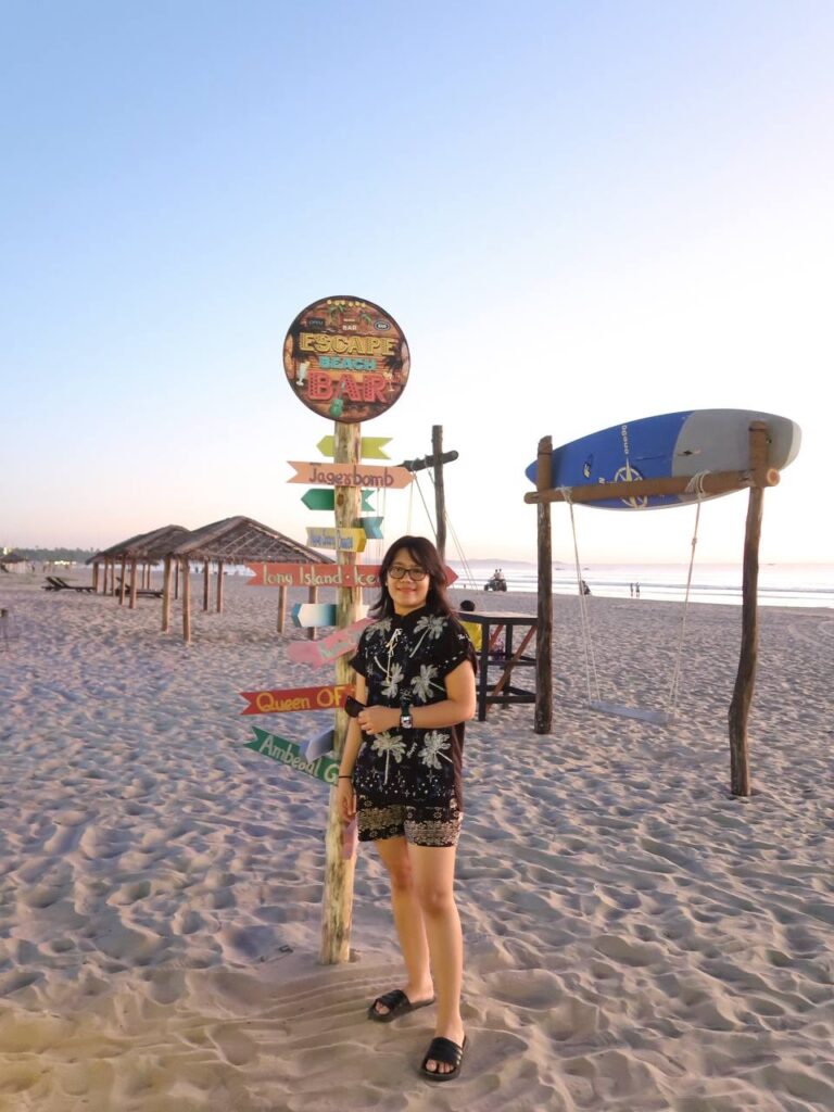 Escape Beach Bar 