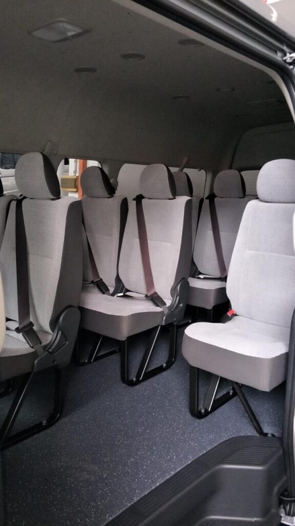 Singapore - Mini van