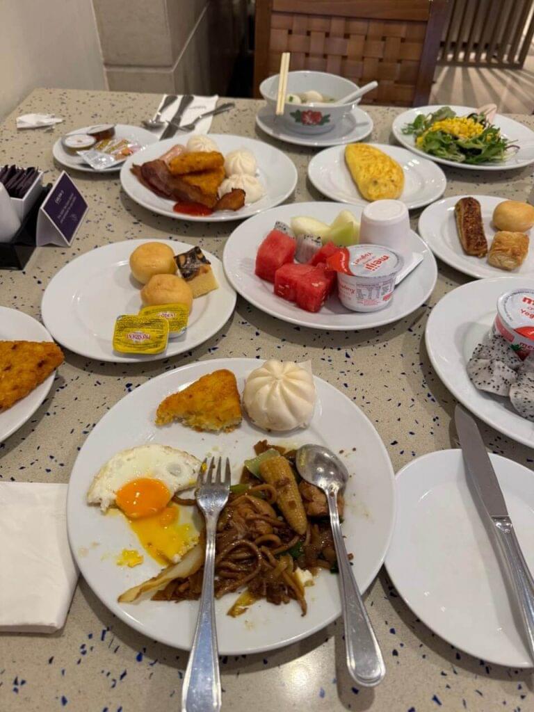Breakfast at Carlton Hotel